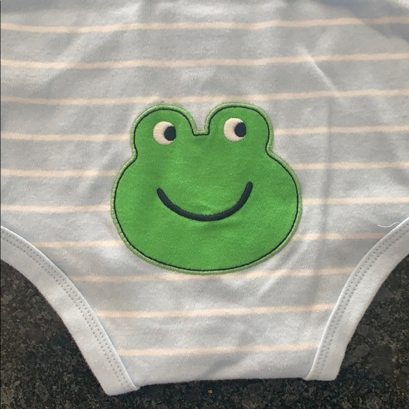 Carter’s Speedy Exit Creepers - Picture 4 of 4